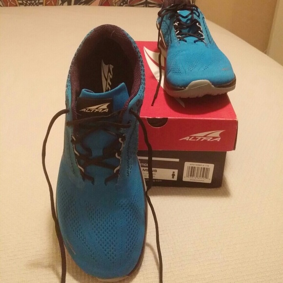 altra men's solstice sneaker